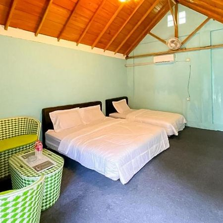 Reddoorz At Villa Waterfun Favour Pagar Alam Pagaralam Bagian luar foto