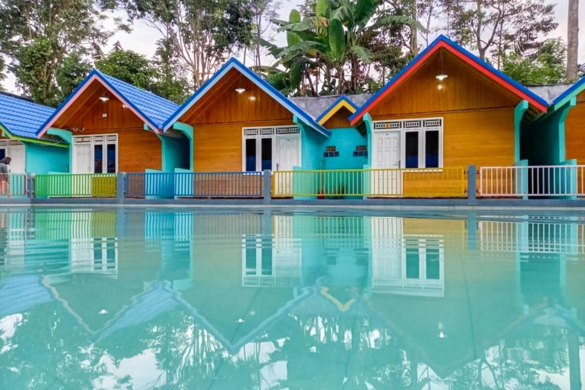 Reddoorz At Villa Waterfun Favour Pagar Alam Pagaralam Bagian luar foto